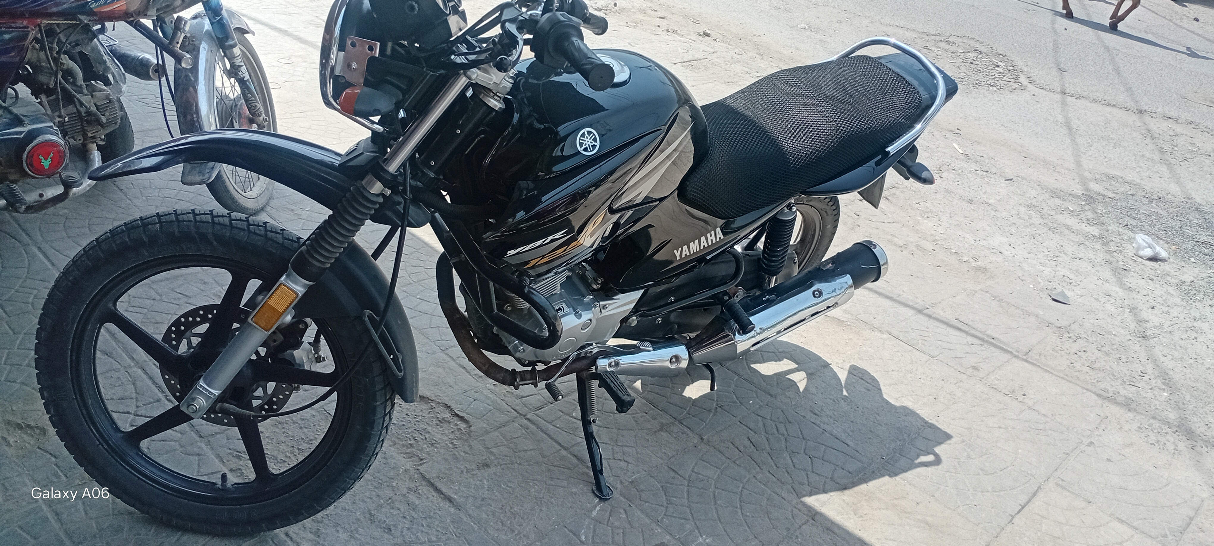 Yama ha 125 YBR G