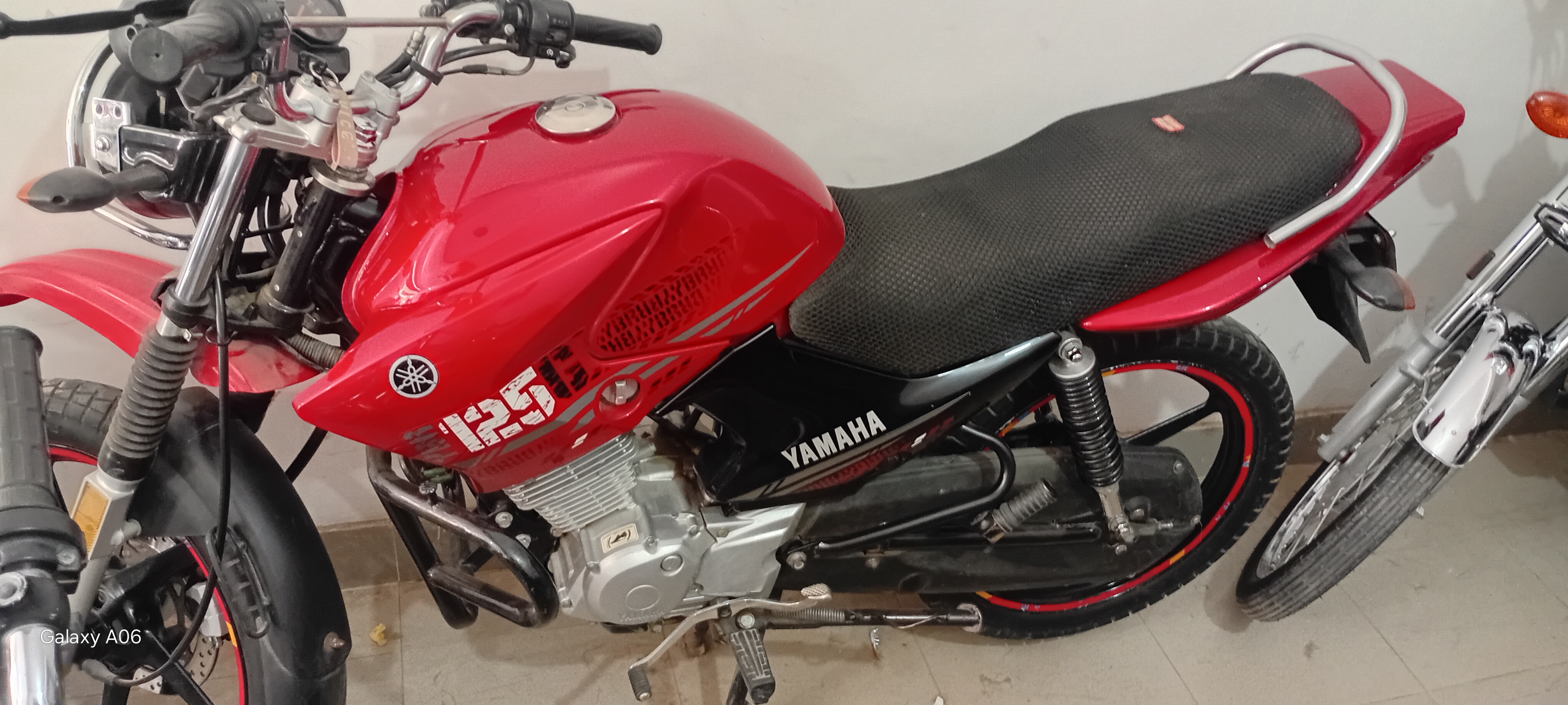 YBR 125 G