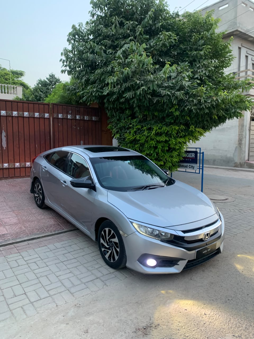 Honda - Civic - 2019