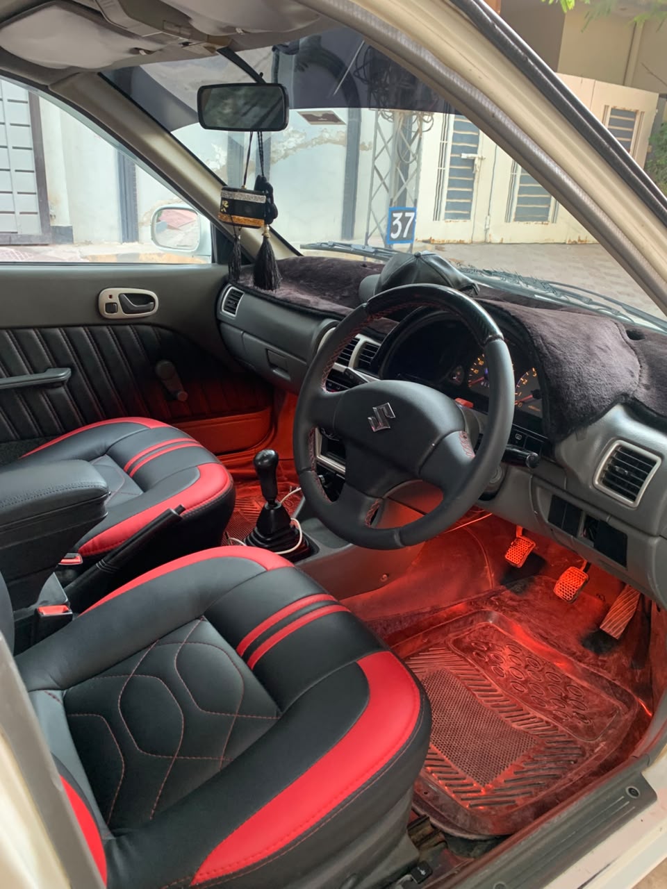 Suzuki Cultus 2013